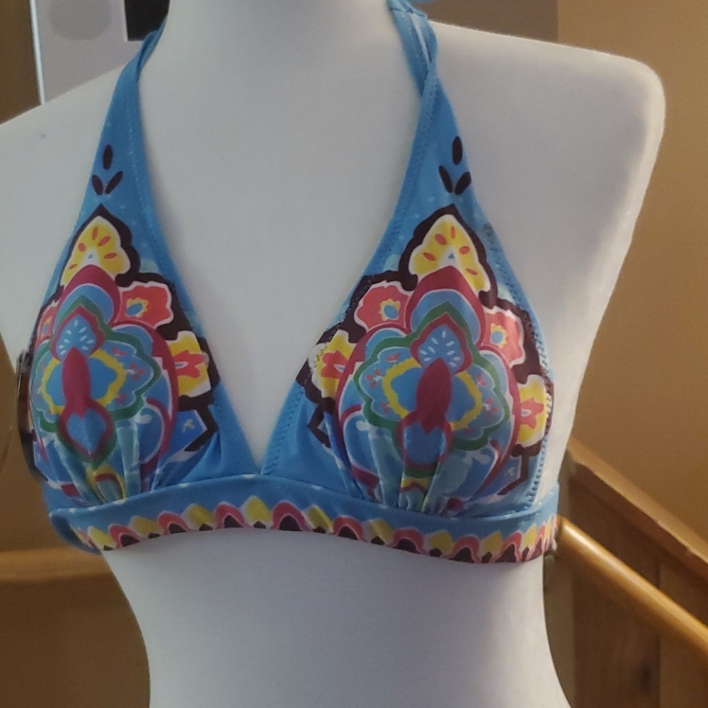Hello, Bohemian 28" waist  a 38" acup